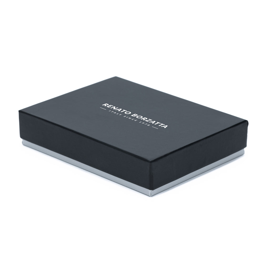 RB12080A | Portafogli Donna in Vera Pelle pieno fiore, con leggera grana. Colore Nero. Protezione RFID. Dimensioni: cm 20 x 10 x 2,5. Confezione: Scatola regalo fondo/coperchio